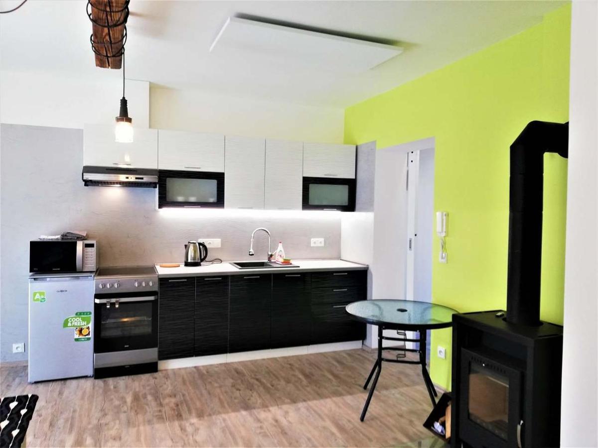 Apartmany Pod Capy, Nasavrky Exterior foto